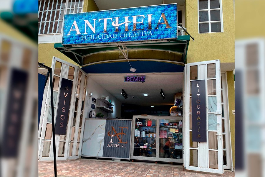 Fachada del local de ANTHEIA Publicidad Creativa en Fusagasugá